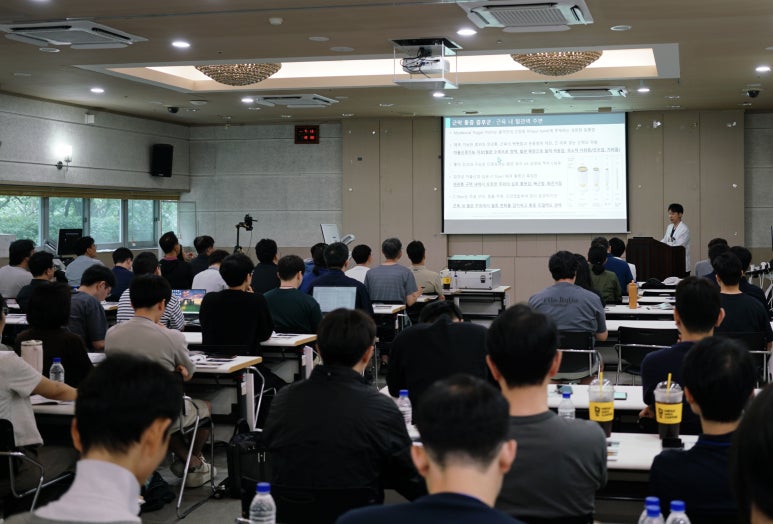 왼쪽 오른쪽 어깨 통증 SLAP 병변 관절와순, 수술 싫다면? <이곳> 초음파 약침 주목